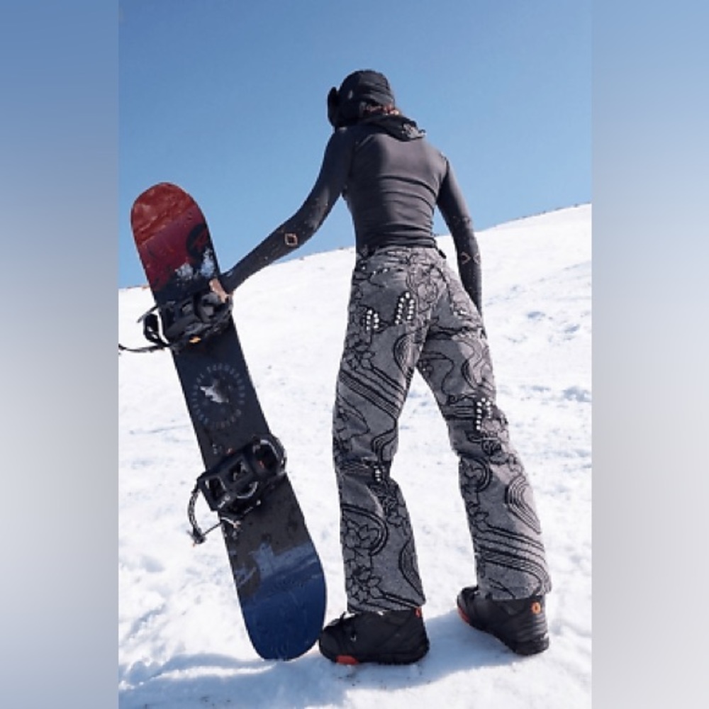 Free People SET B+W Floral printed Midnight Combo SNOW JACKET + PANTS…New! - Picture 3 of 8